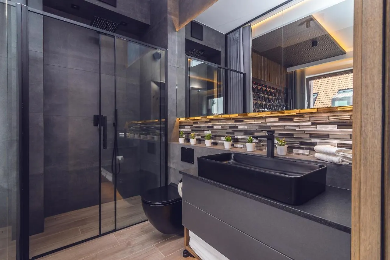 Marin Exclusive Apartment & Private Garage Gdansk